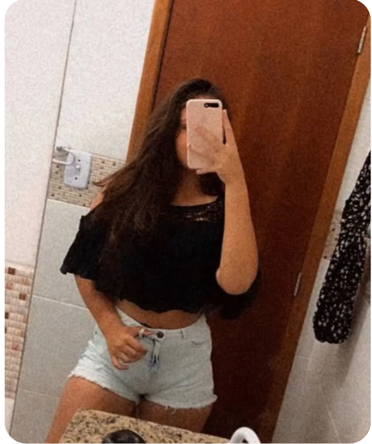 <em>Camila Fernanda R.</em>